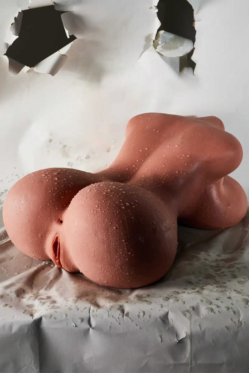 Alinda: Torso Sexual de 26 kg con Tetas Gigantes de Gel y Culo Redondo